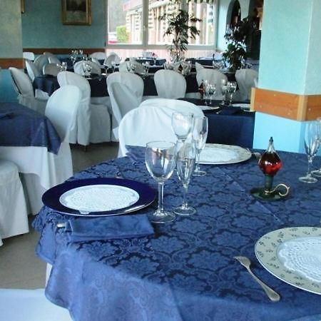 Hotel Carillon Lavena Ponte Tresa Zewnętrze zdjęcie