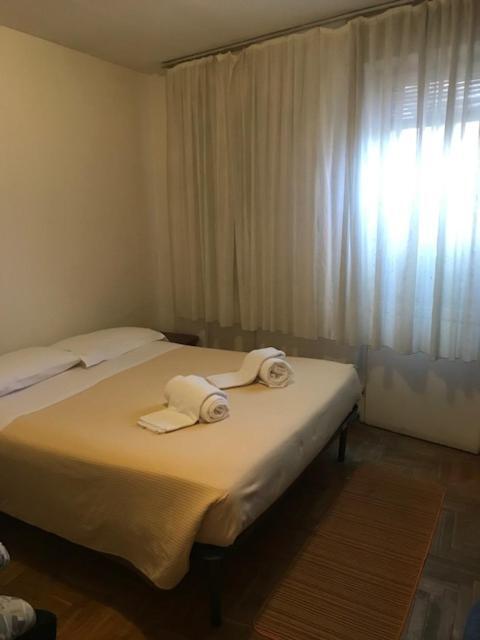 Hotel Carillon Lavena Ponte Tresa Zewnętrze zdjęcie