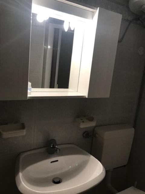 Hotel Carillon Lavena Ponte Tresa Zewnętrze zdjęcie
